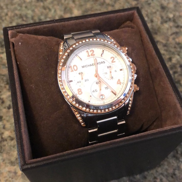 Michael Kors watch silver & rose gold accent - Picture 5 of 5